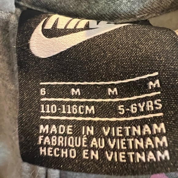 106. NWT NIKE AIR Girls Full-Zip Hoodie Pink/Gray - Picture 4 of 4